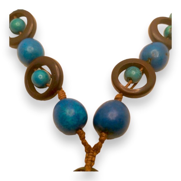 Tagua nut necklace - Picture 3 of 6